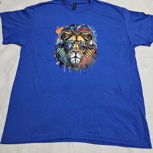 Royal Blue Graphic Lion T-Shirt. Unisex Adult. NWOT. 100% Cotton.